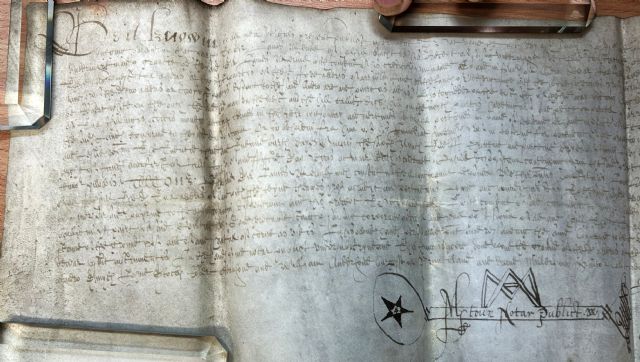 Document 2 left hand